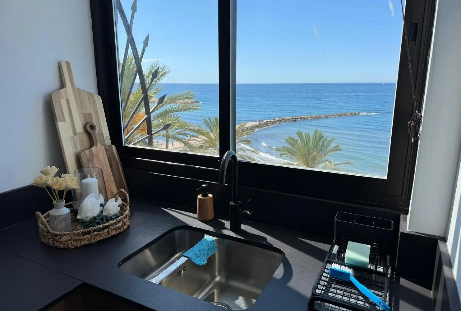 Marbella Beachfront Apartment